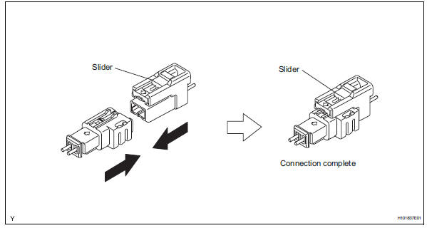 Toyota RAV4. Connection of connectors for front passenger airbag assembly (instrument panel wire side)